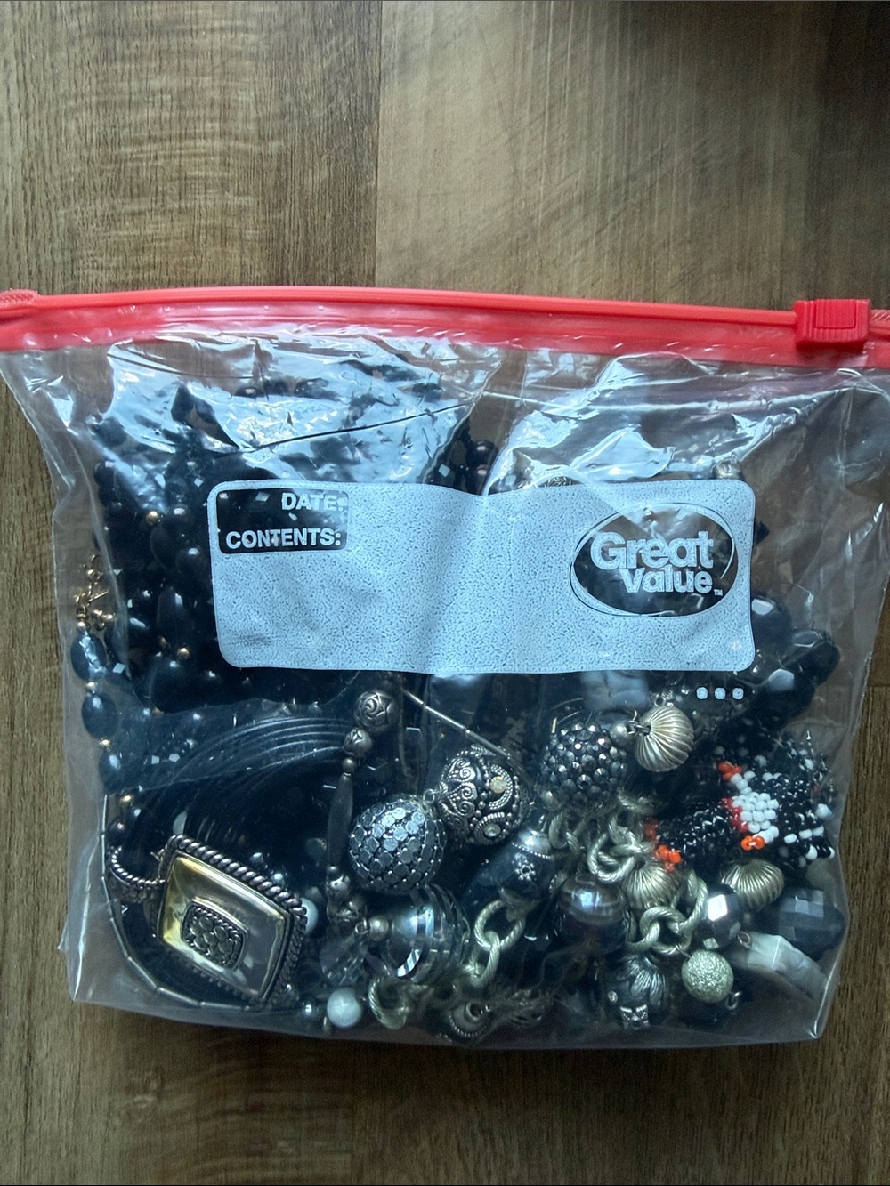 Mystery Jewelry Bags All
Wearable New & Pre-Owned & Some Vintage 1.3 pounds